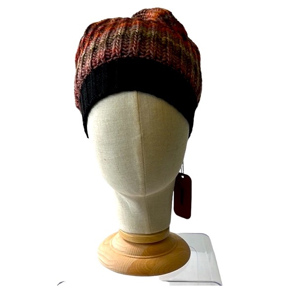 Missoni Multicolor Crochet-Knit Beanie, Red - Picture 6 of 16